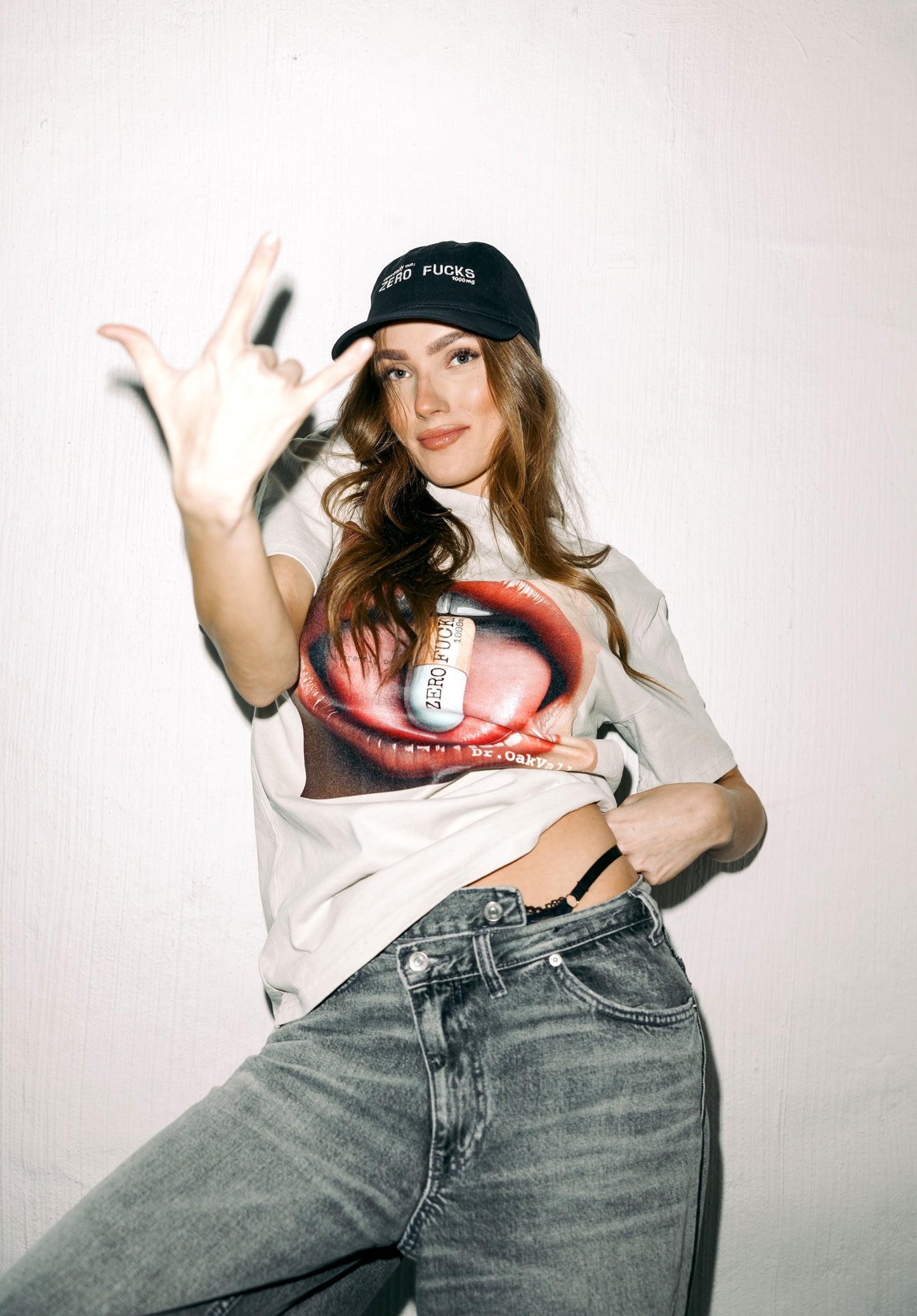 Zero Fucks - Oversized unisex faded t-shirt