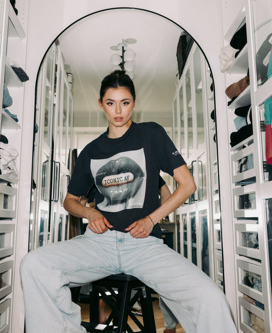 Iconic AF- Oversized faded t-shirt